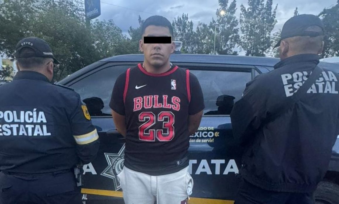 Detienen en Tultepec a hombre por presunta portación de arma de fuego durante revisión policial