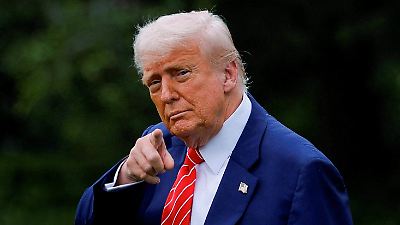 Donald Trump duplica aranceles al acero y aluminio al 50%