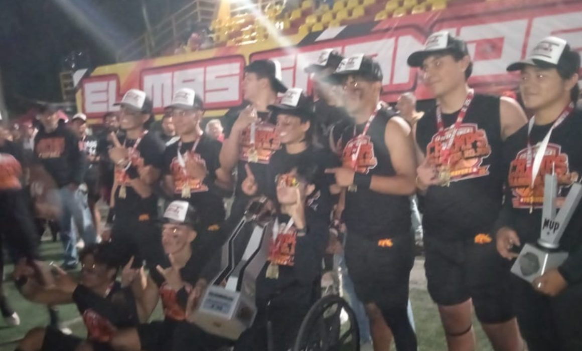 Dragones dedican campeonato a Luciano Cervantes; celebra entre lágrimas