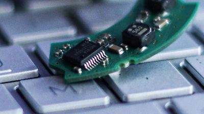 EE. UU. promete apoyar a México en su apuesta por la industria de chips para regionalizar la producción