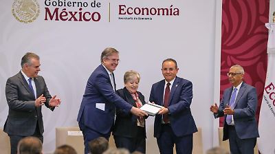 Ebrard denuncia que arancel a camiones pesados impuesto por EE. UU. viola el T-MEC y pide su eliminación