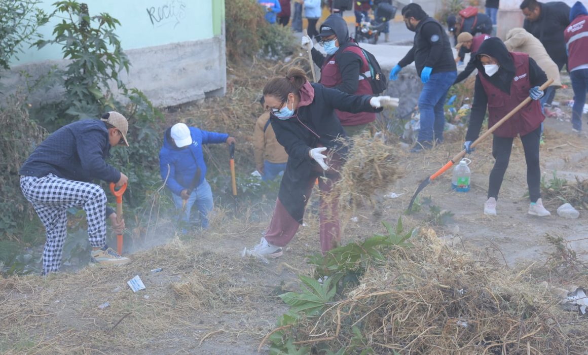 Ecatepec impulsa limpieza y recuperación de espacios deportivos para fortalecer la convivencia social