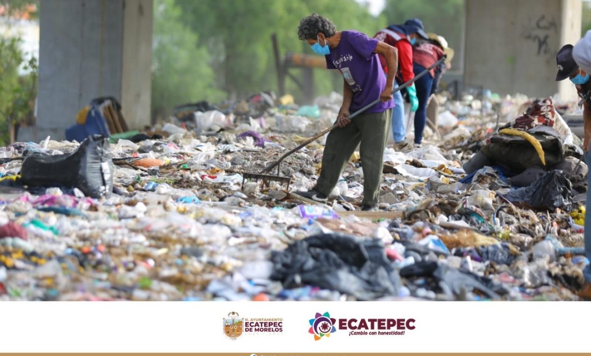 Ecatepec realiza jornada para limpiar el Gran Canal y detener tiraderos clandestinos de 250 toneladas