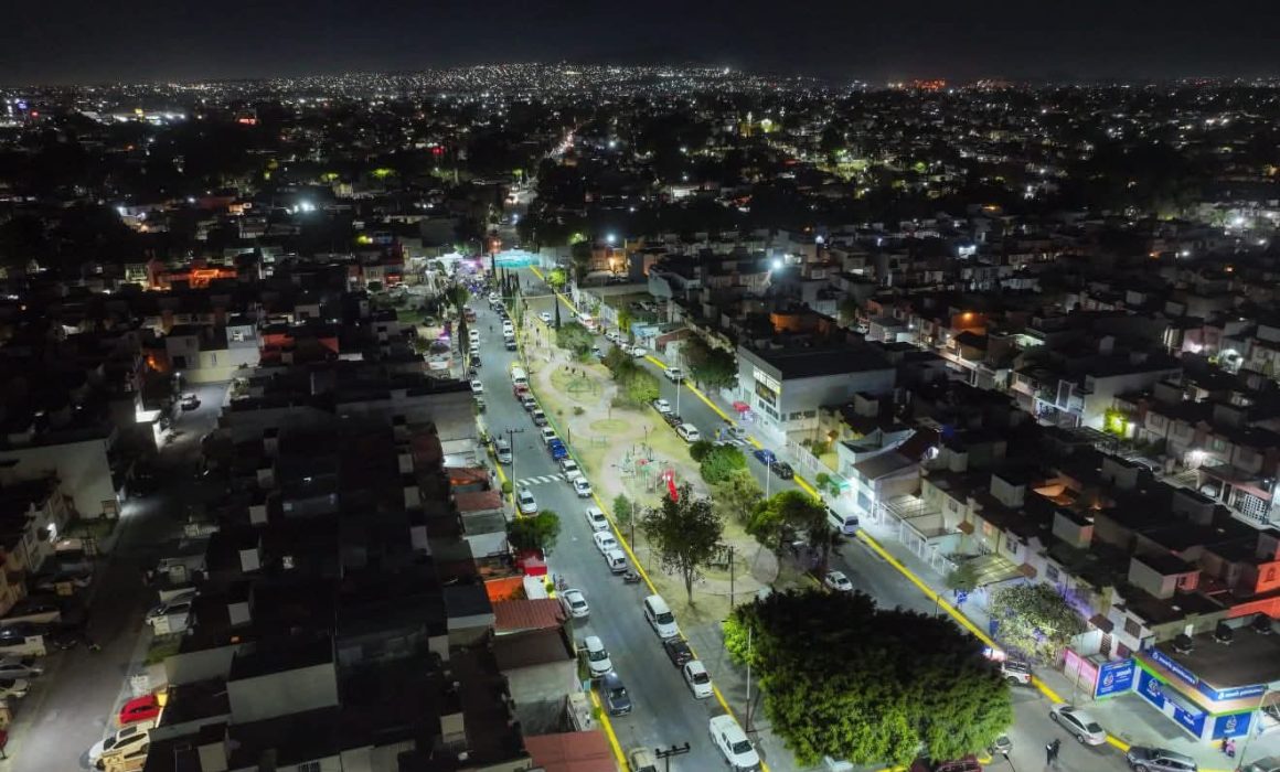 Ecatepec restablece alumbrado en Las Américas tras 17 años de abandono para fortalecer la seguridad y la convivencia ciudadana