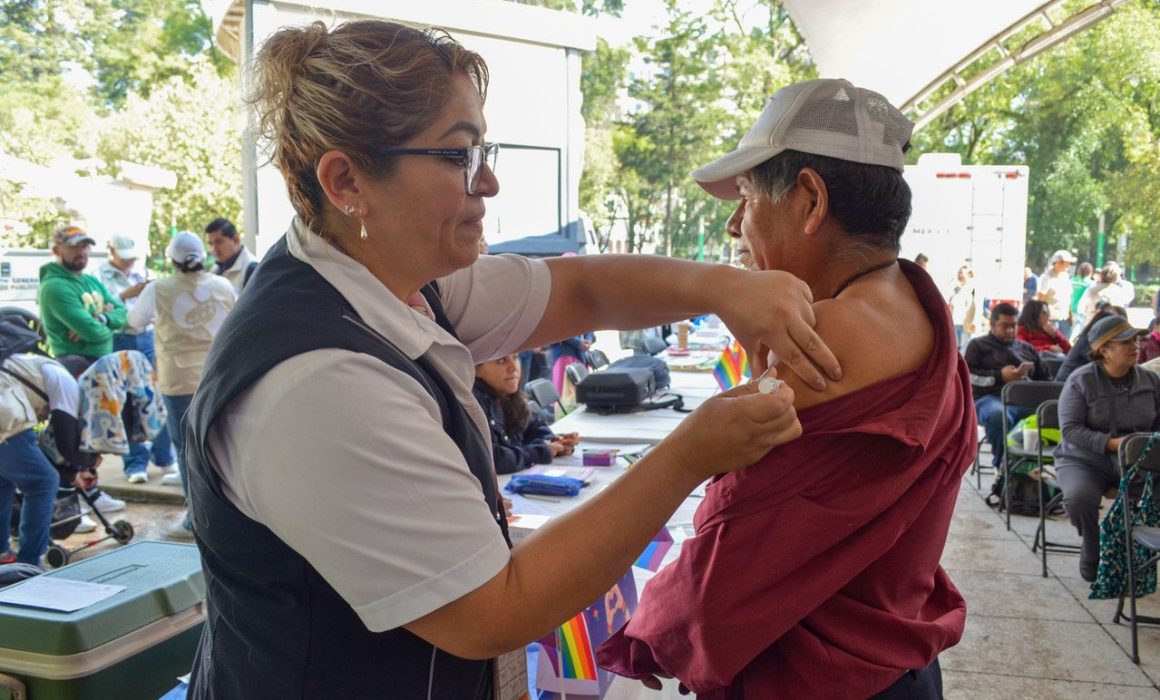 Edomex refuerza campaña contra sarampión, rubéola y paperas con más de 870 mil dosis aplicadas en 2025