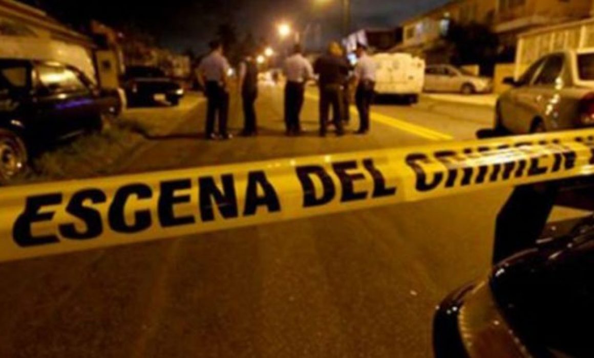 Ejecutan a un hombre en Nezahualcóyotl y buscan al autor en moto sicario