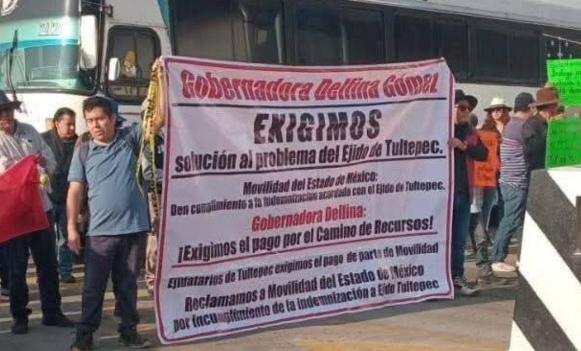 Ejidatarios de Tultepec bloquean el Circuito Exterior Mexiquense en protesta por incumplimientos gubernamentales