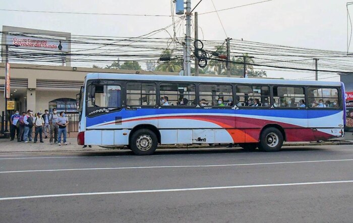 El Salvador iniciará en julio la instalación de cámaras y GPS en transporte público para mejorar seguridad y gestión