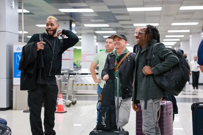 El Salvador recibe al equipo de Shakira y aumenta flujo turístico por su residencia musical en el Estadio Mágico González