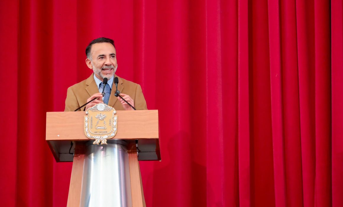 El ostentoso estilo de vida del alcalde de Metepec contrasta con la pobreza de su municipio