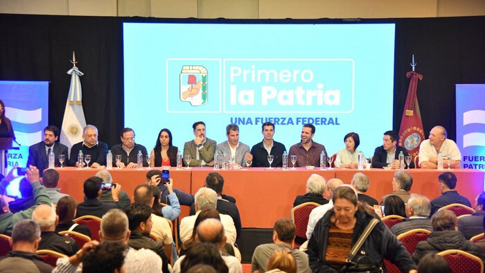 El peronismo mantiene el optimismo moderado ante la polarización con el Gobierno y la espera del domingo electoral