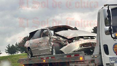 En Atlacomulco, persecución policial por robo termina con cuatro detenidos y un muerto