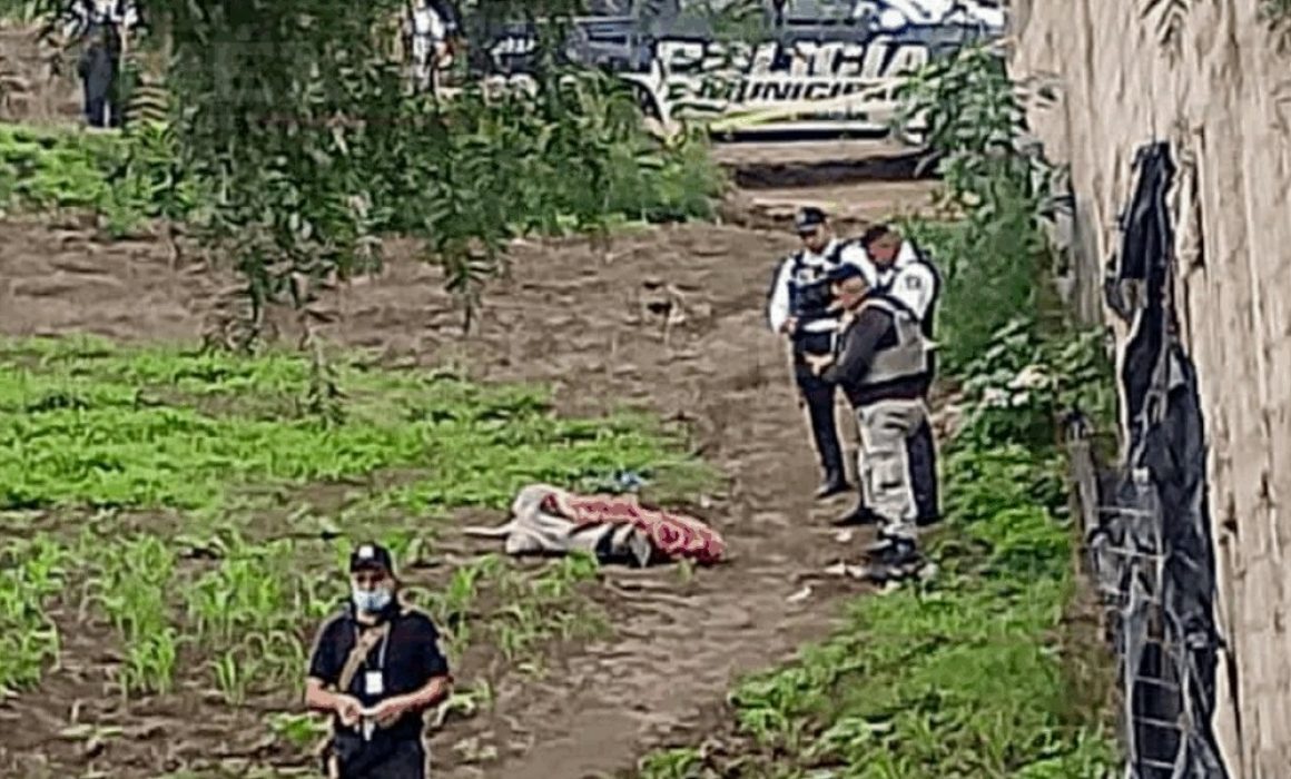 Encuentran cuerpo sin vida cerca del Panteón Municipal de Chimalhuacán; investigan las causas
