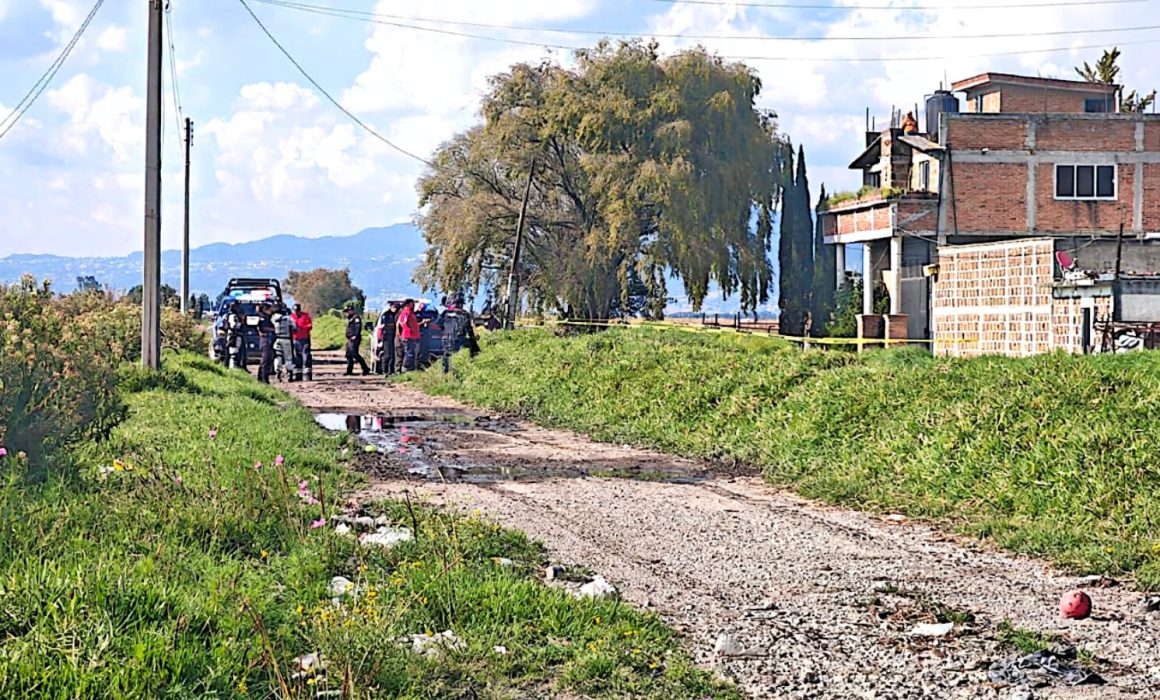 Encuentran restos humanos con lesiones en canal de Toluca; perfil aún desconocido