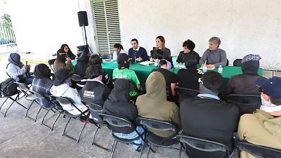 Enfrentamiento entre autoridades y Enjambre Estudiantil retrasa entrega del Edificio Histórico de Rectoría en UAEMex