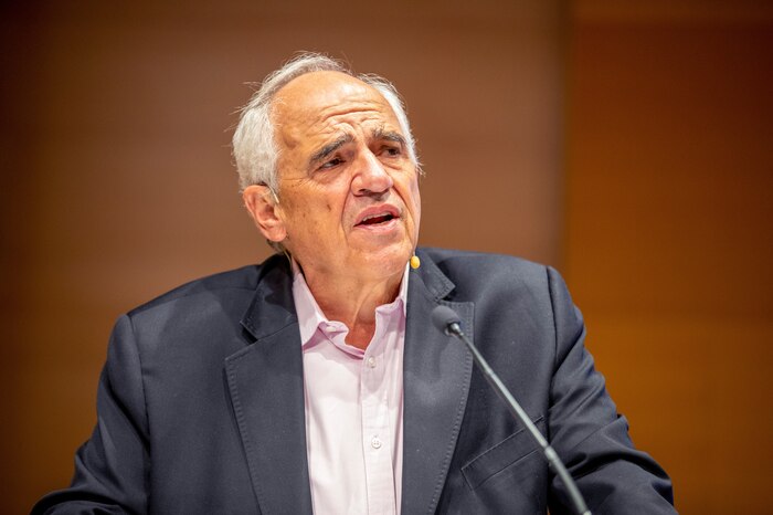 Ernesto Samper critica la Corte Constitucional por retraso en la reforma pensional y denuncia beneficios para fondos privados