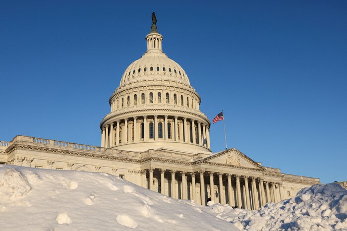 Estados Unidos inicia nuevo cierre parcial del gobierno a la espera de votación en la Cámara de Representantes