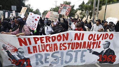 Estudiantes de Toluca conmemoran el 2 de octubre recordando Tlatelolco, Ayotzinapa y la represión estudiantil