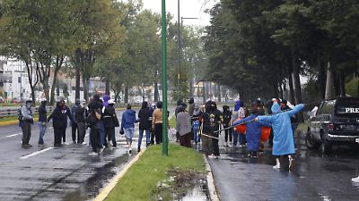 Estudiantes de la UAEMéx bloquean Paseo Tollocan para exigir destitución de directora y atención a sus demandas