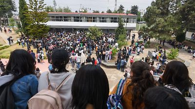 Estudiantes de la UAEMex lideran marcha contra el incremento en tarifas del transporte público