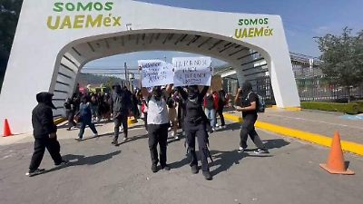 Estudiantes de la UAEMex toman las instalaciones de ‘Los Uribe’