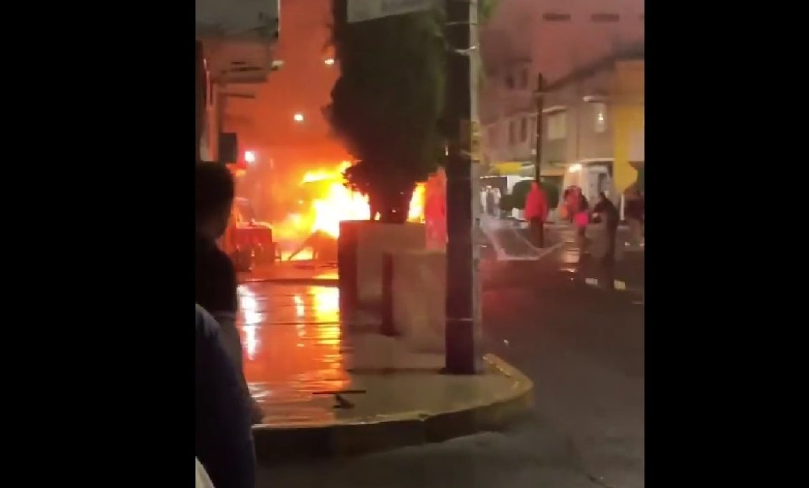 Explosión en local de tacos en Nezahualcóyotl por acumulación de gas deja daños y pánico