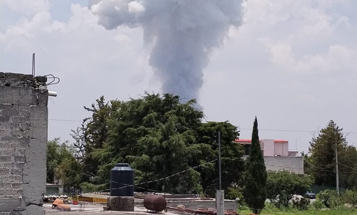 Explosión en taller de pirotecnia en Tultepec provoca alarma y moviliza a autoridades