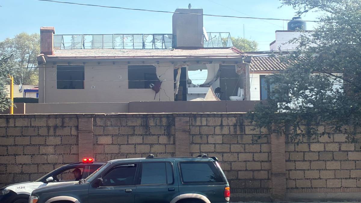 Explosión en una casa del residencial La Virgen, en Metepec; hay un hombre herido