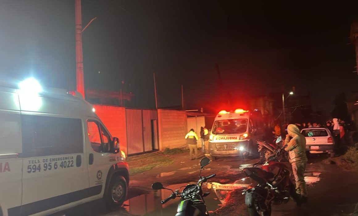 Explosión por acumulación de gas en Tezoyuca deja una mujer lesionada y daños en vivienda