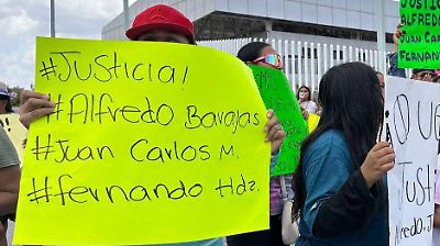 Familiares bloquean puente en Reynosa para defender a detenidos del caso Grupo Fugitivo