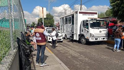 Familiares de víctimas de explosión en Iztapalapa esperan noticias en Chimalhuacán