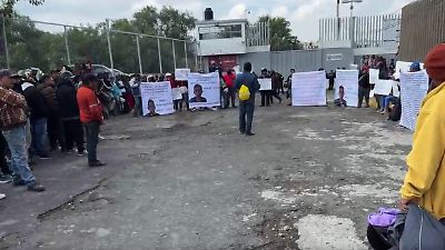 Familiares en Texcoco exigen traslado de reos acusados de extorsión a penales federales