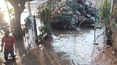 Familiares en Toluca exigen ayuda urgente para damnificados en Veracruz afectada por inundaciones