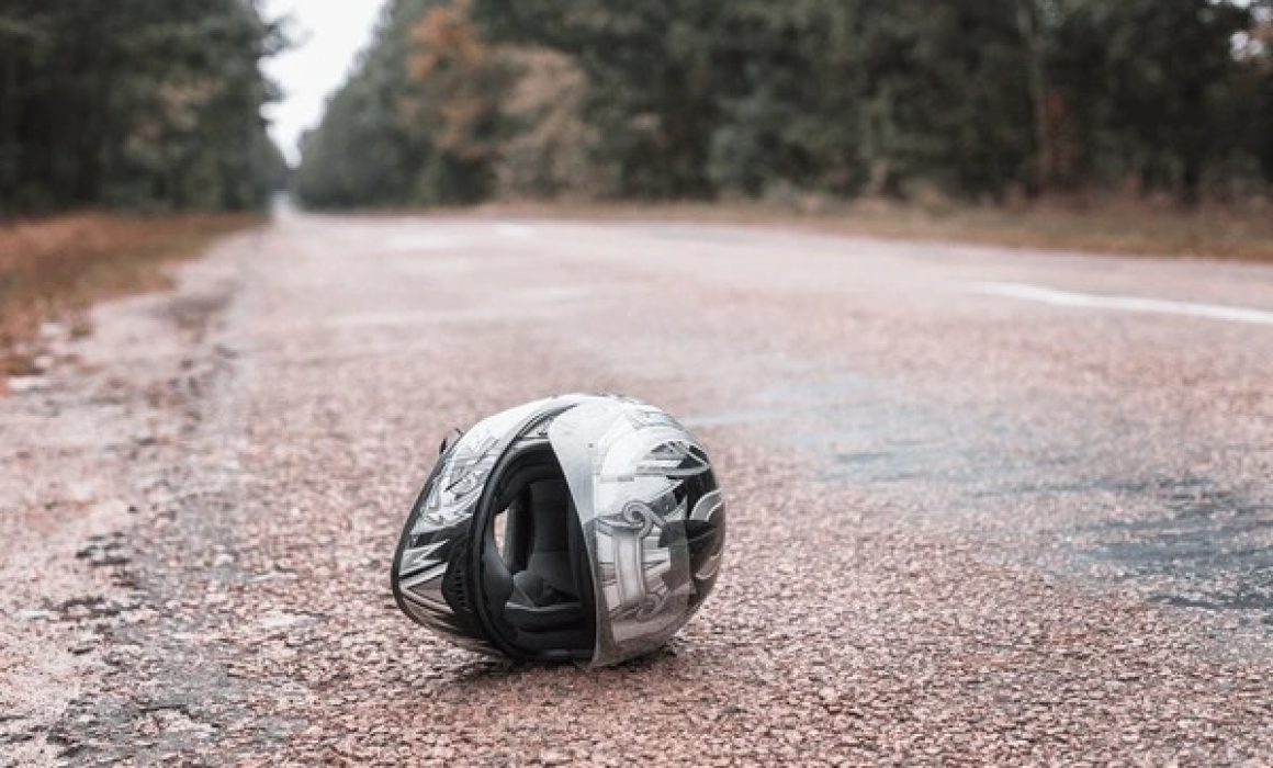 Fatal accidente en Avenida Central de Ecatepec: motociclista muere tras colisión con automóvil