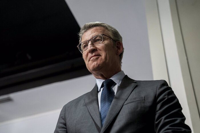 Feijóo contacta a Abascal para acelerar la sucesión de Mazón en la Comunidad Valenciana