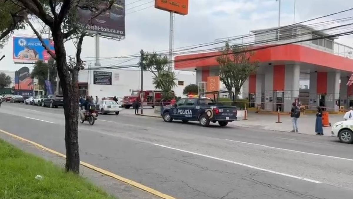 Fuga de gas natural en Toluca provoca cierre vial y despliegue de emergencia