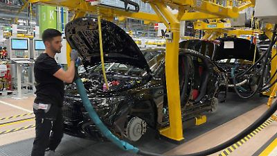 GM detiene temporalmente la producción de sus camionetas más vendidas en México