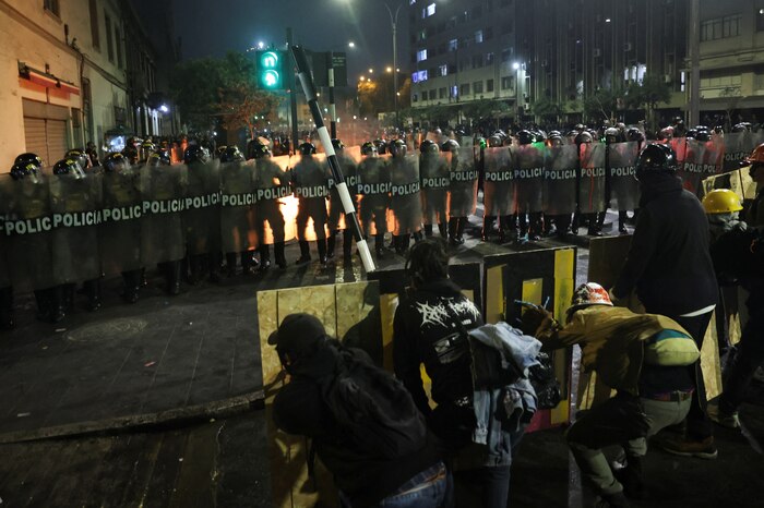 Generación Z denuncia represión en Perú tras estado de emergencia y convoca marcha nacional