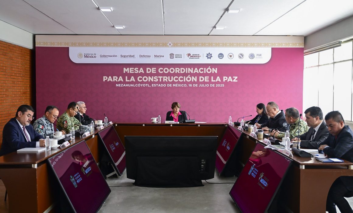 Gobernadora Delfina Gómez lidera mesa de seguridad en Nezahualcóyotl para fortalecer la paz en la zona oriente del Estado de México