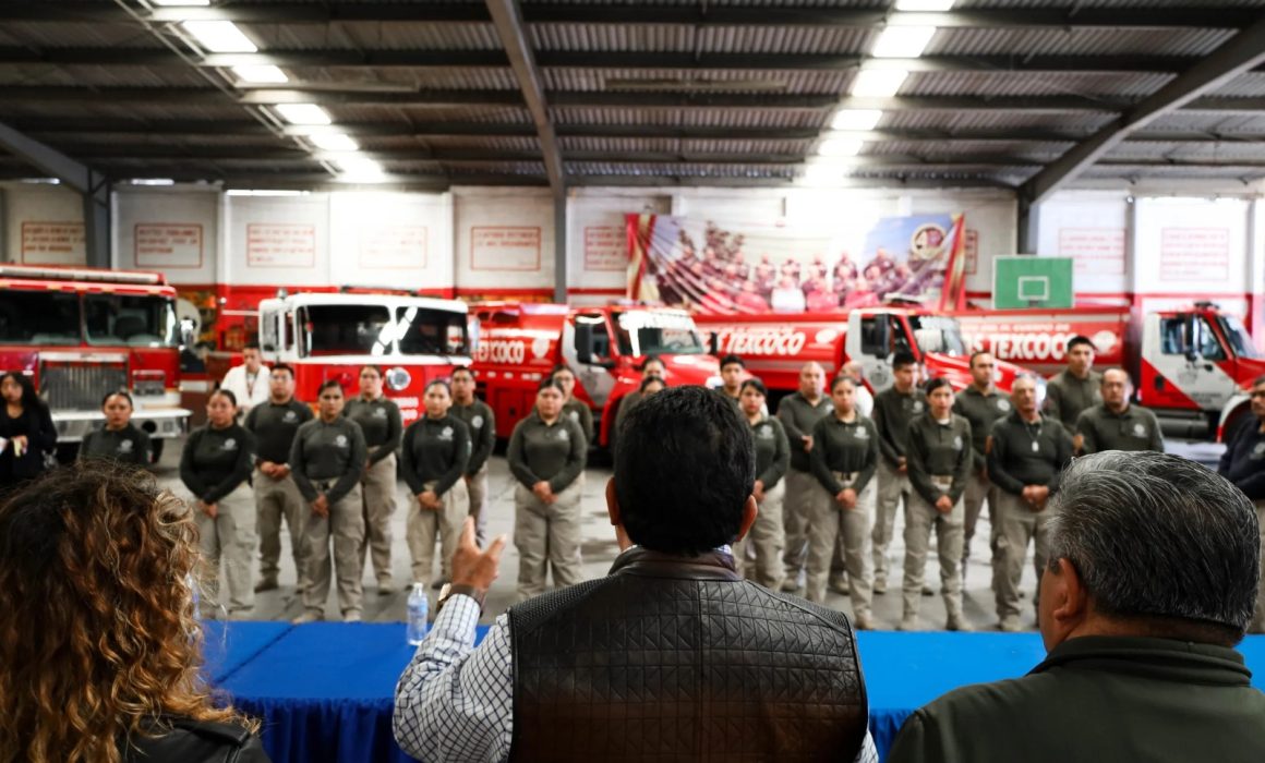 Gobierno de Texcoco otorga bonos económicos al personal de protección civil y emergencias