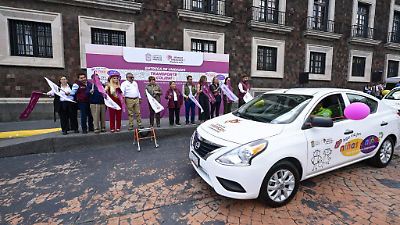 Gobierno del Estado de México entrega unidades de transporte ‘Colibrí’ para niños con cáncer, facilitando sus traslados