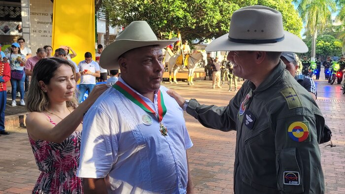 Gobierno nacional lanza programa de becas para veteranos de la fuerza pública y sus familias en octubre