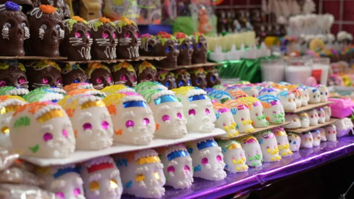Guía de los mejores mercados en la CDMX para preparar tu ofrenda de Día de Muertos