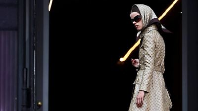 Gucci satiriza la moda y Hollywood en su nuevo fashion film 'El Tigre' con Demi Moore y celebridades