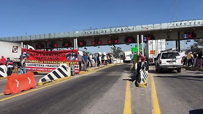Habitantes de Cuautitlán Izcalli toman la caseta de Tepotzotlán para exigir mejoras en infraestructura