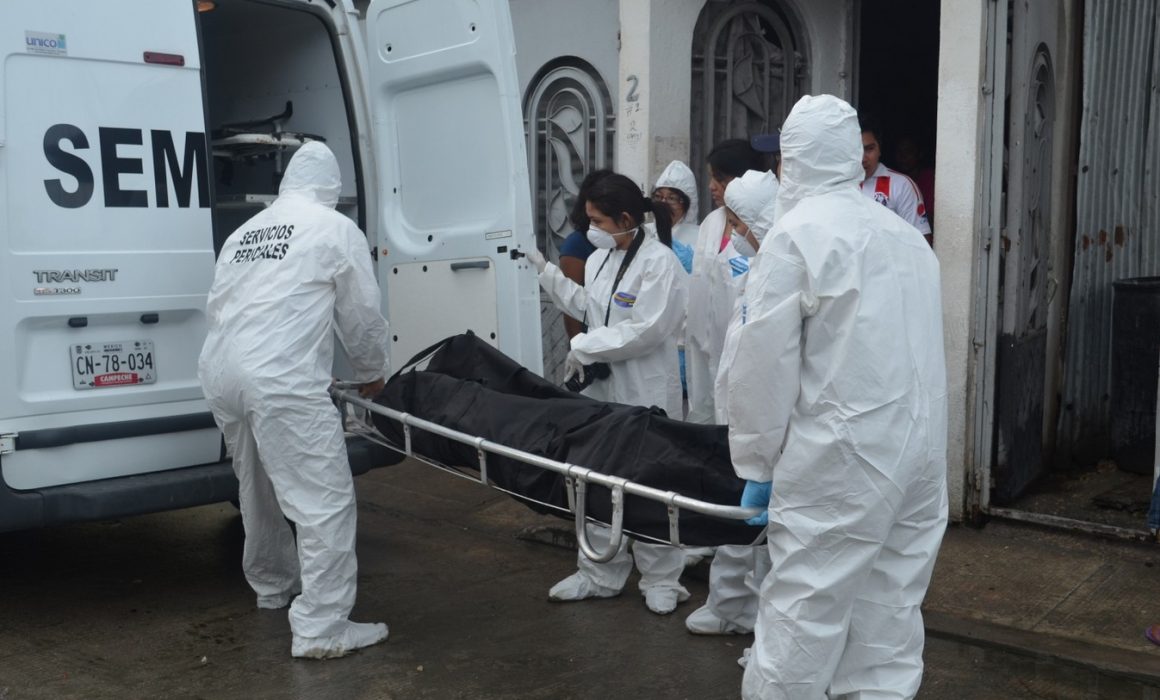 Hallan bolsa con restos humanos en camino de Almoloya de Juárez, El Estado de México