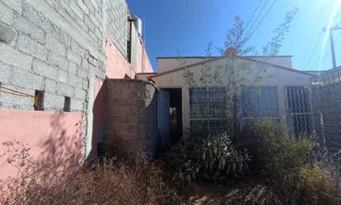 Hallan cadáver embolsado cerca de la UAEMex en Zumpango; se investiga su origen