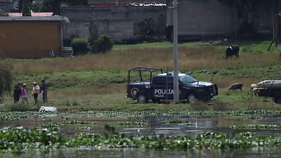 Hallan cuerpo flotando en presa de Tlachaloya; investigan su origen