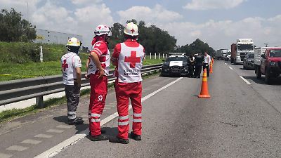 Hallan ejecutado en el Circuito Exterior Mexiquense; la víctima tenía heridas de arma de fuego