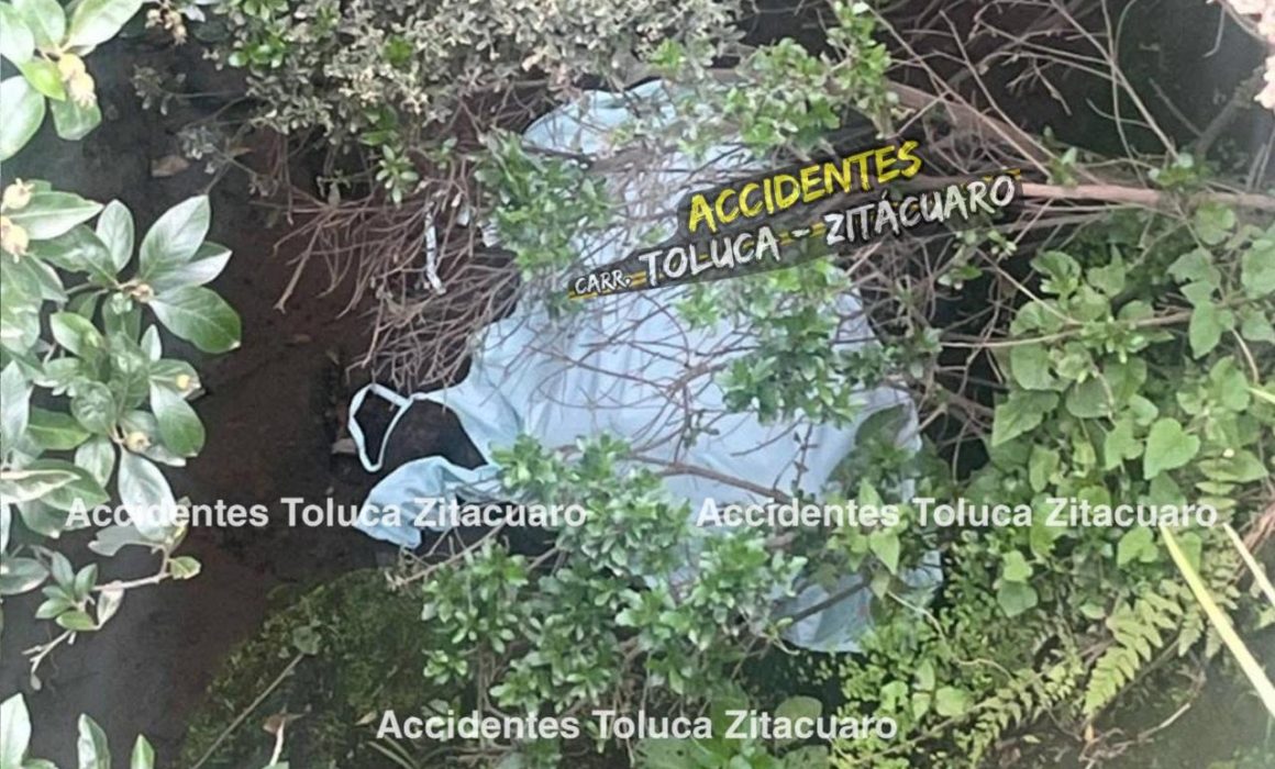 Hombre muere tras caer a barranca en Villa Victoria en estado de ebriedad